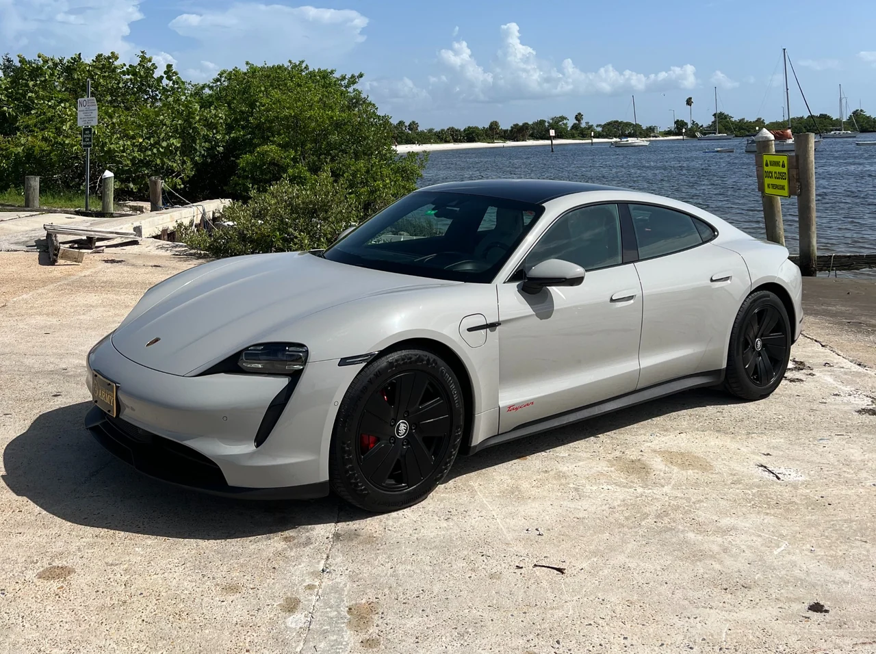 Porsche Taycan reference photograph, view 1
